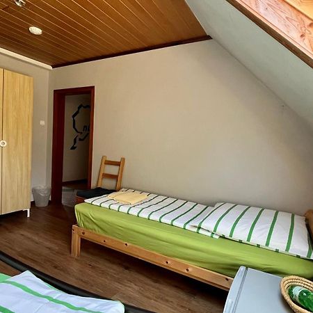 Franky House Am Nuerburgring Quiddelbach Exterior foto