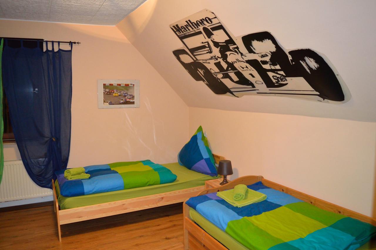Franky House Am Nuerburgring Quiddelbach Exterior foto