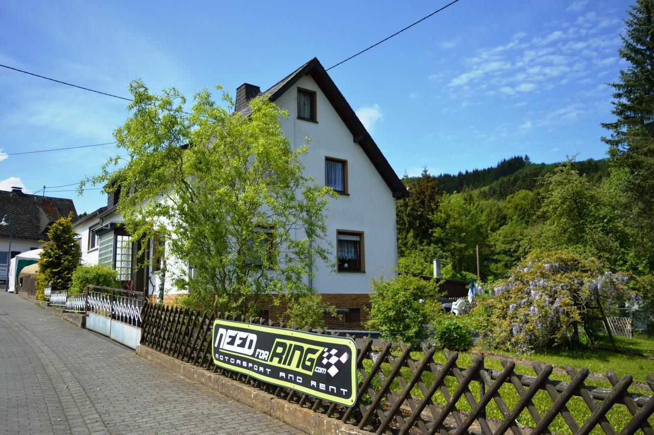 Franky House Am Nuerburgring Quiddelbach Exterior foto