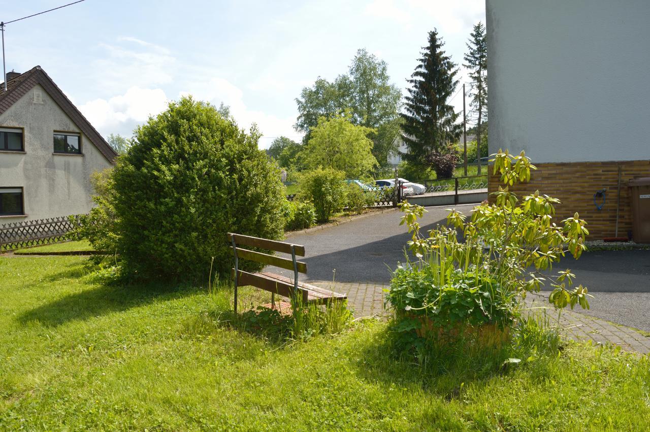 Franky House Am Nuerburgring Quiddelbach Exterior foto